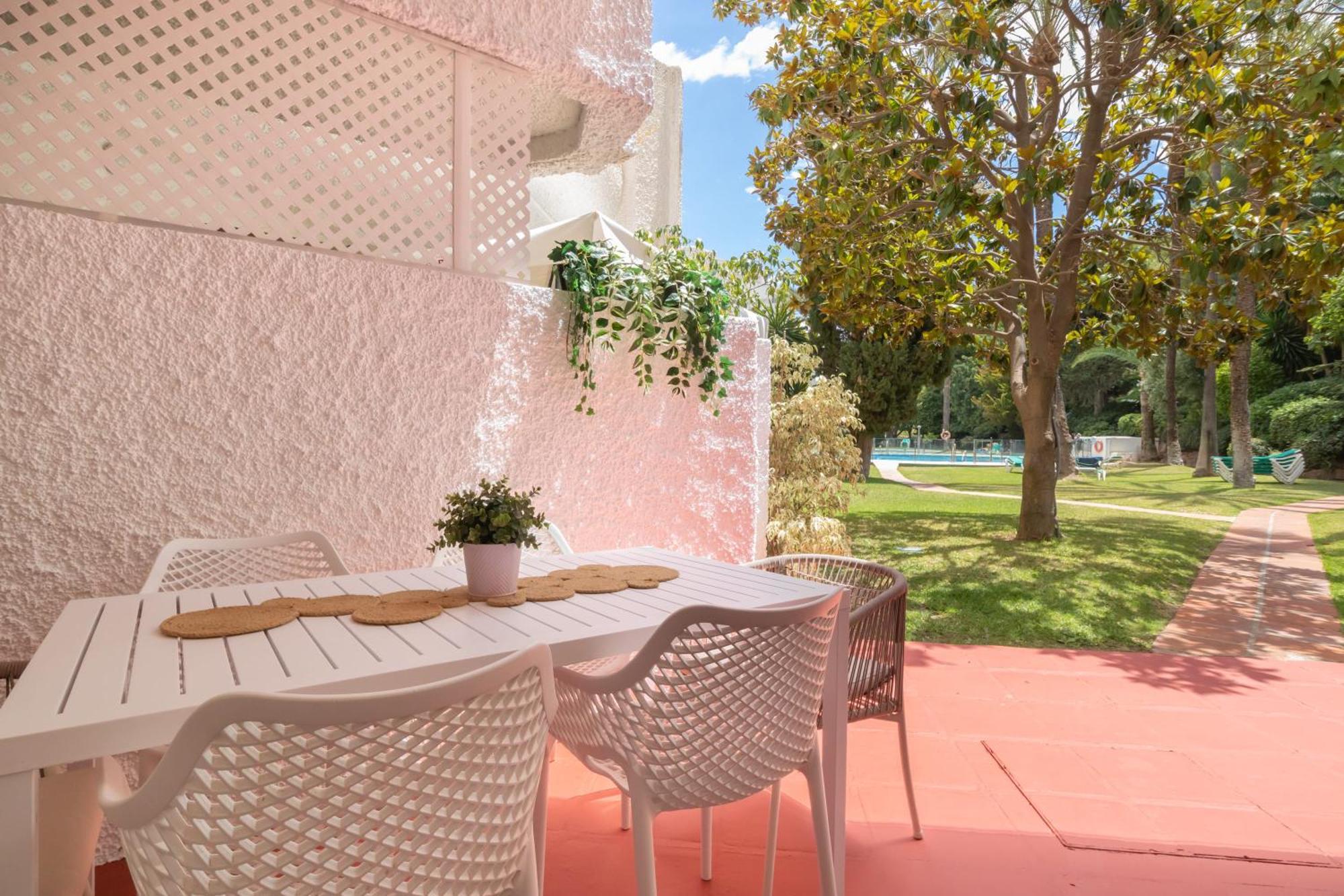 Roy Boston L Apartment Marbella